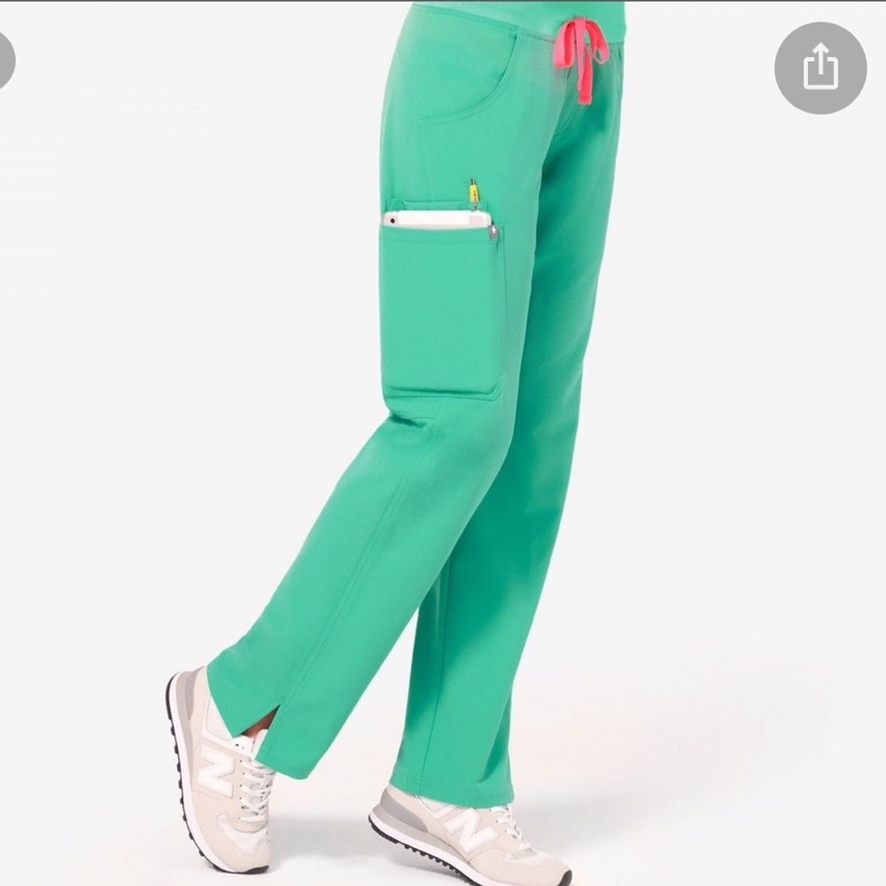FIGS Cargo Scrub Pants in Surgical Green